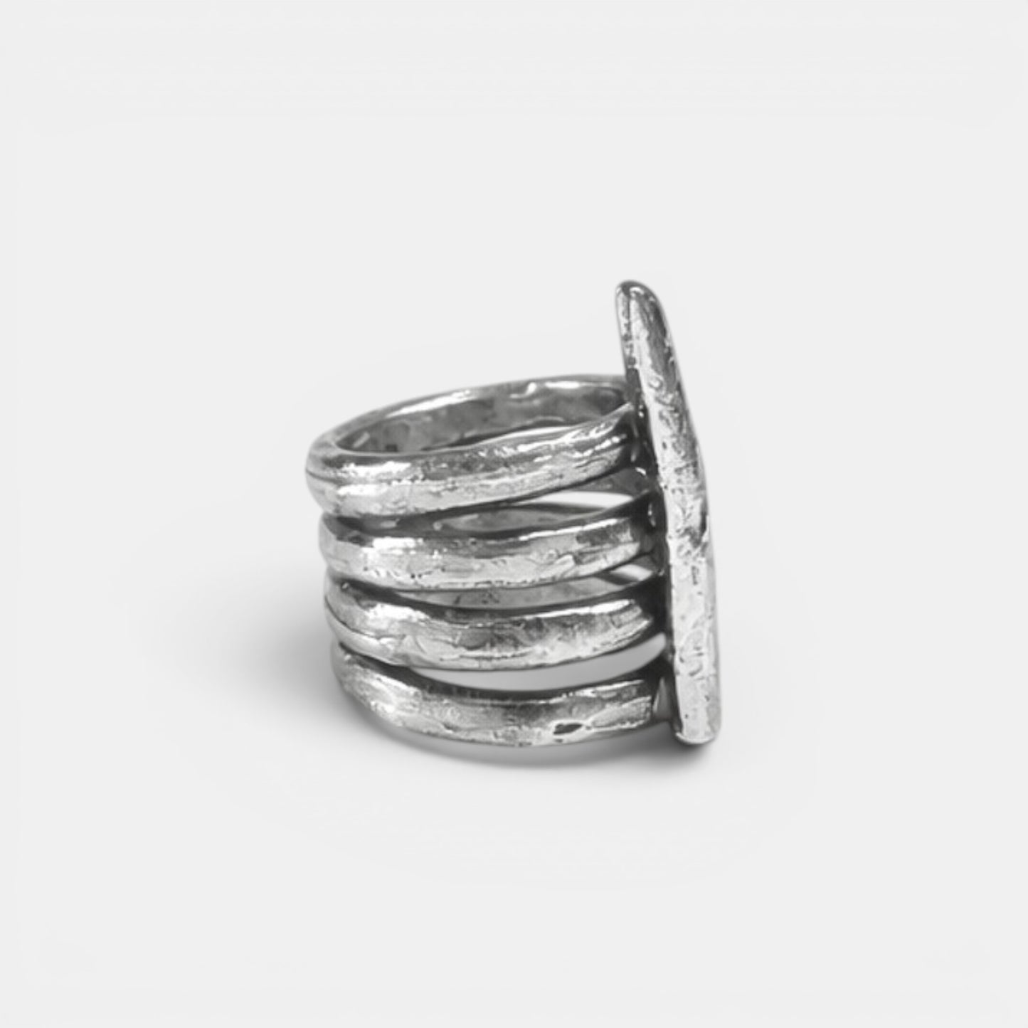 R068 Silver