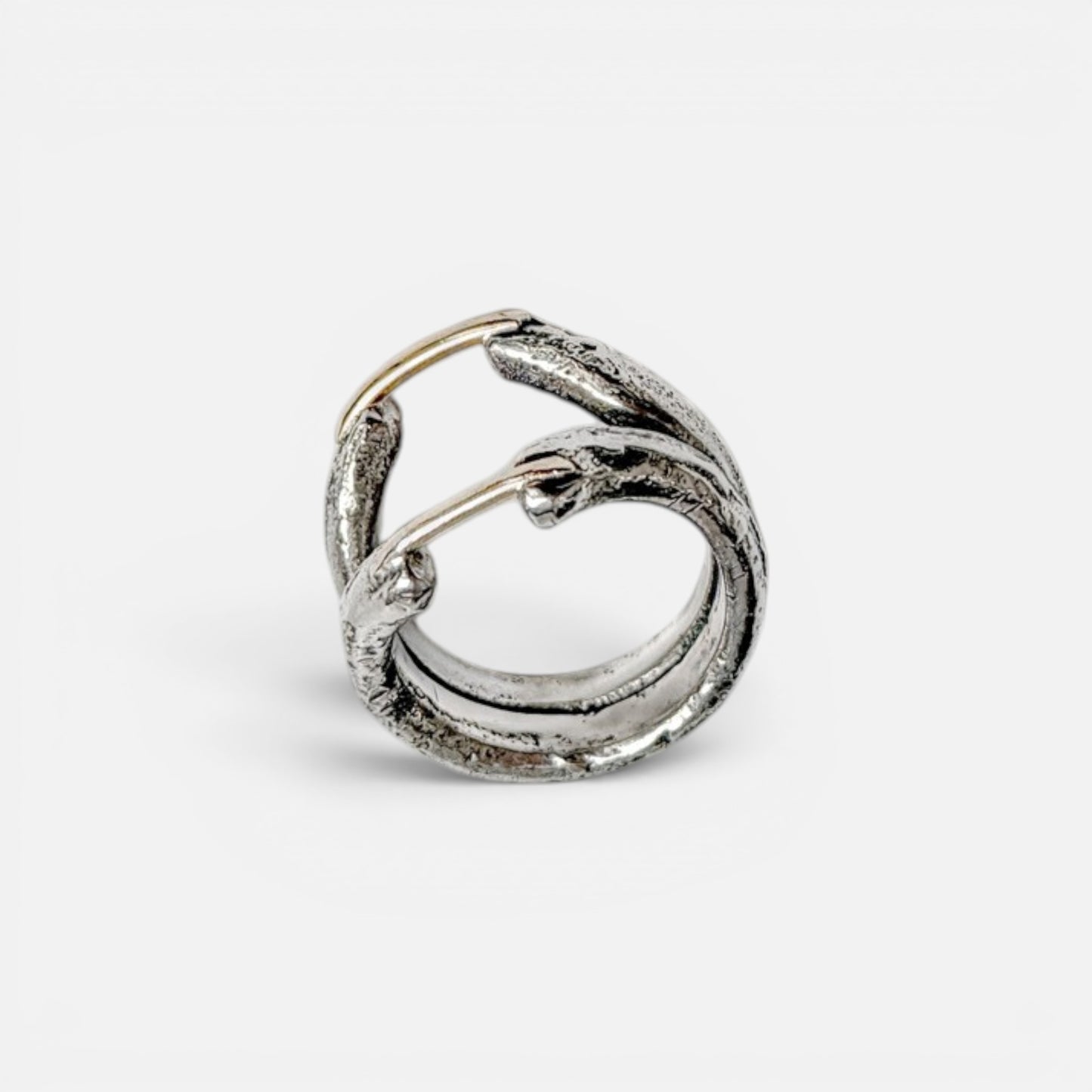 R026 gold