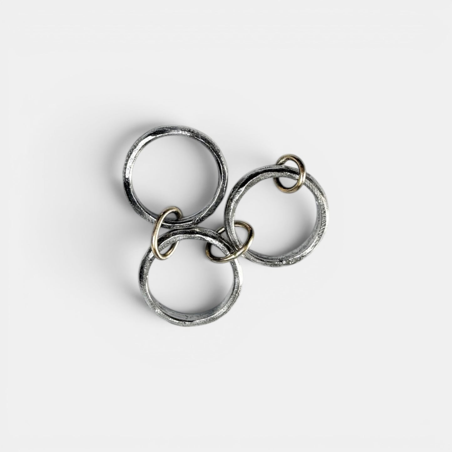 R041 gold