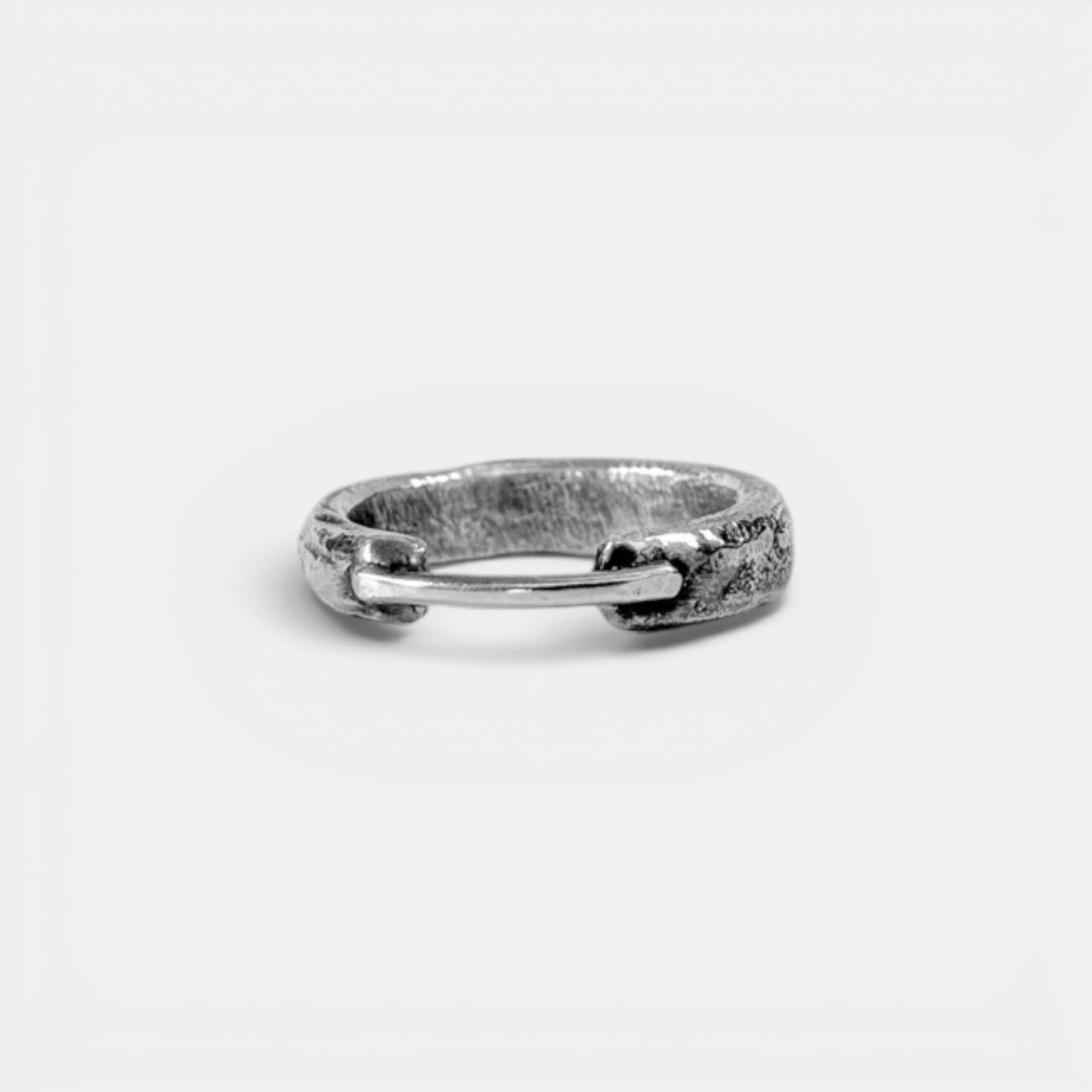 R093 Silver