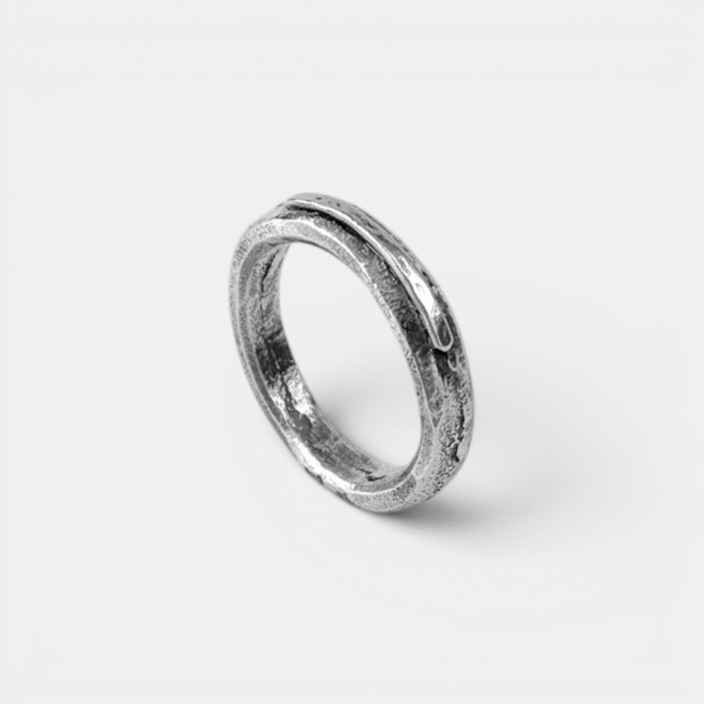 R091 Silver